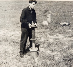 יעקב מוטס ז"ל. האיש הראשון בישראל שהגה את רעיון ההשקיה בטפטוף